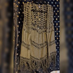 🧶 Green boho crochet fringe vest